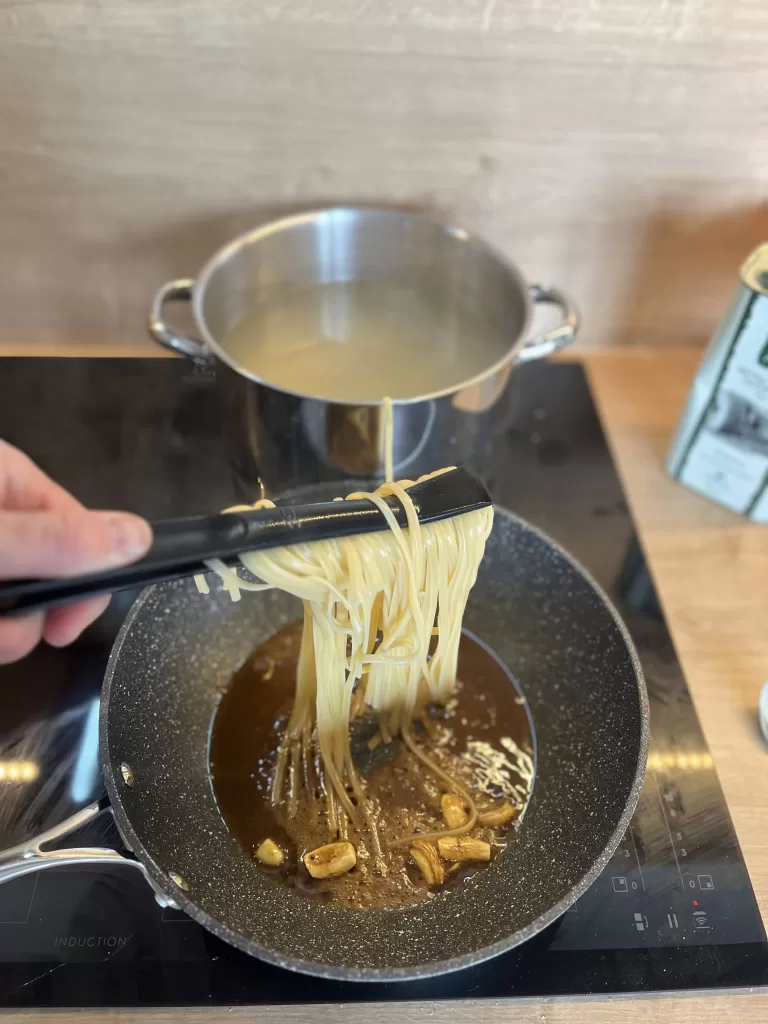 Aglio Olio recept - špaget po 8 minutách na skus