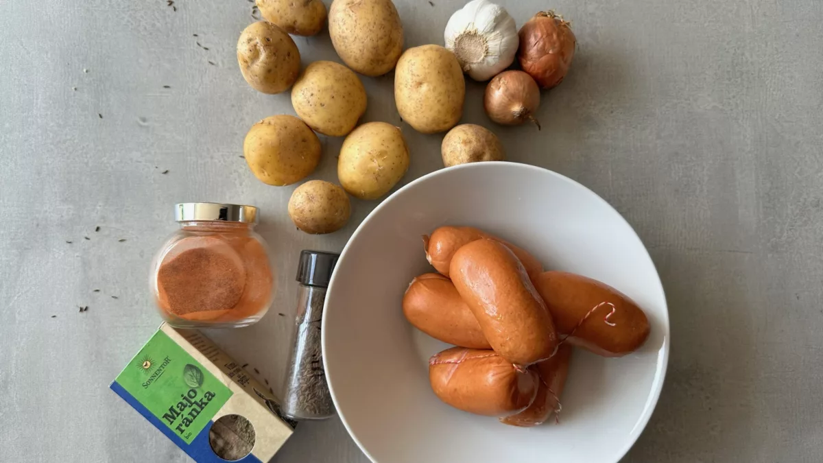 Recept na buřtguláš nebo-li bramborový guláš s buřtem