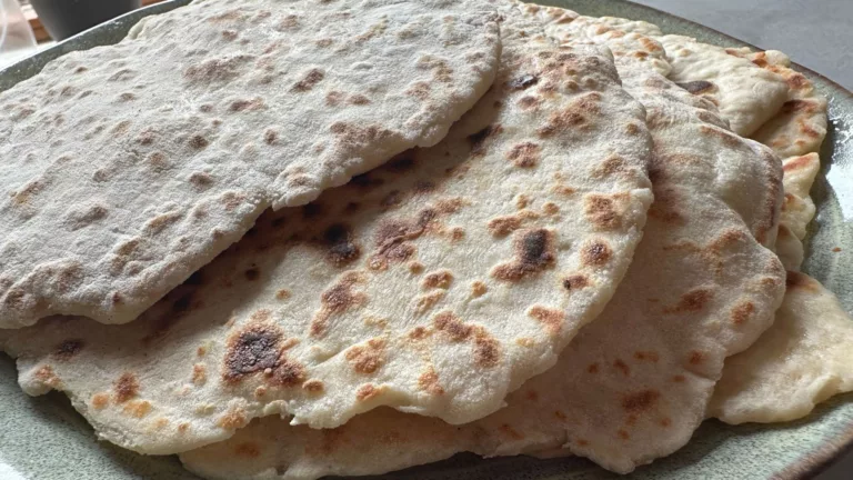 Turecký Flatbread z řeckého jogurtu