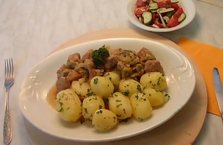 Recept na vepřovou na kapustě s bramborem