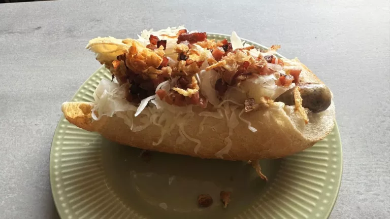 Vytuněný recept na hot dog se samými dobrotami uvnitř