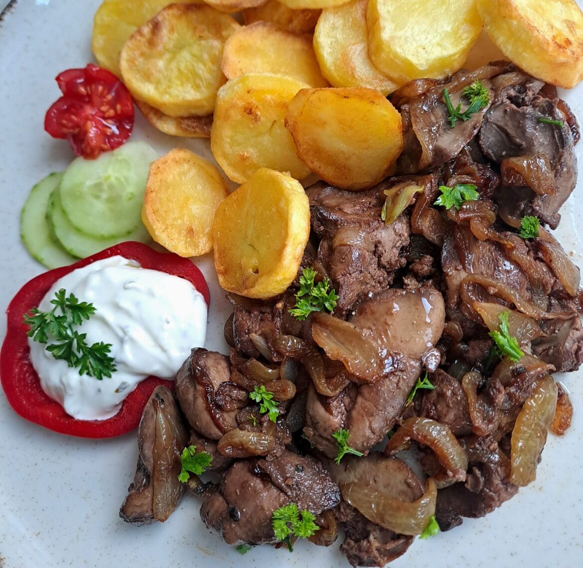 restovan-ku-ec-j-tra-na-cibulce-s-ope-en-m-bramborem-cooky-cz