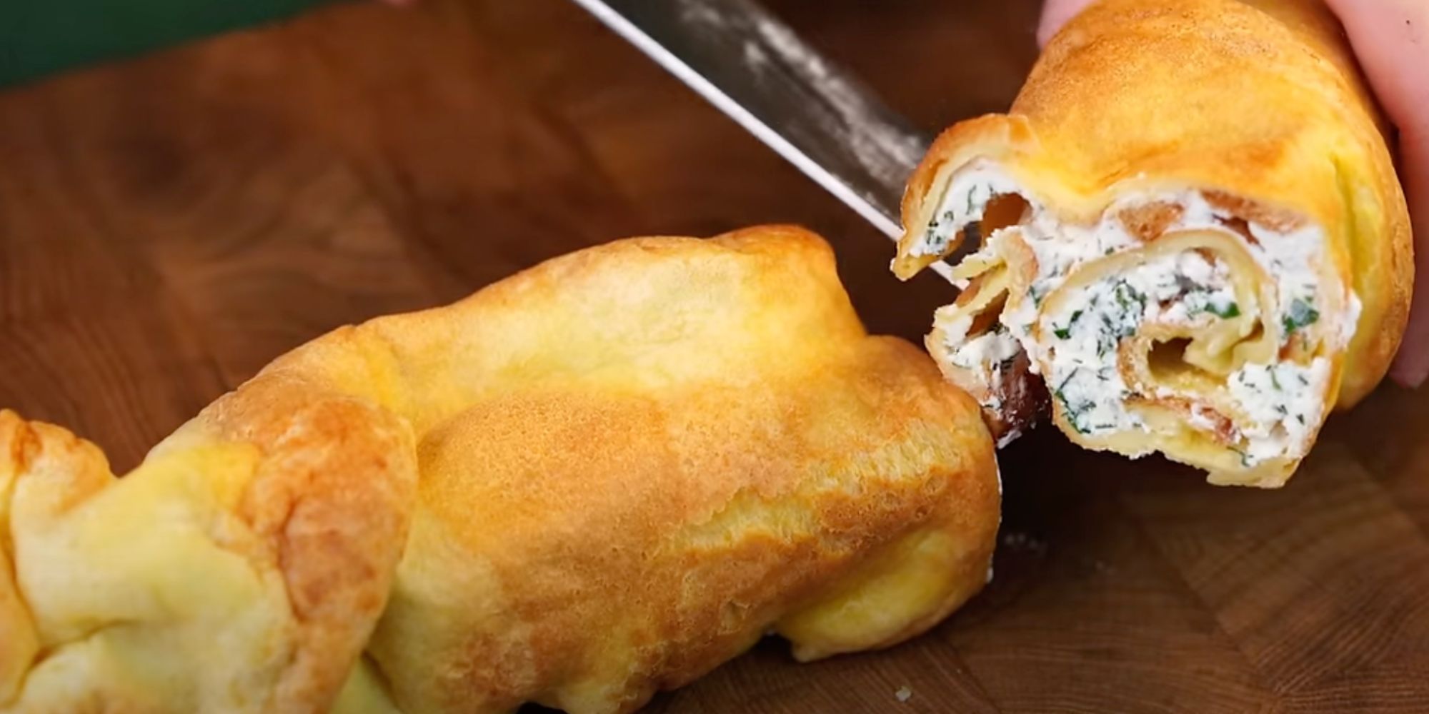 Obrázek receptu na Slanou snídaňovou roládu"Bylinkové pohlazení"