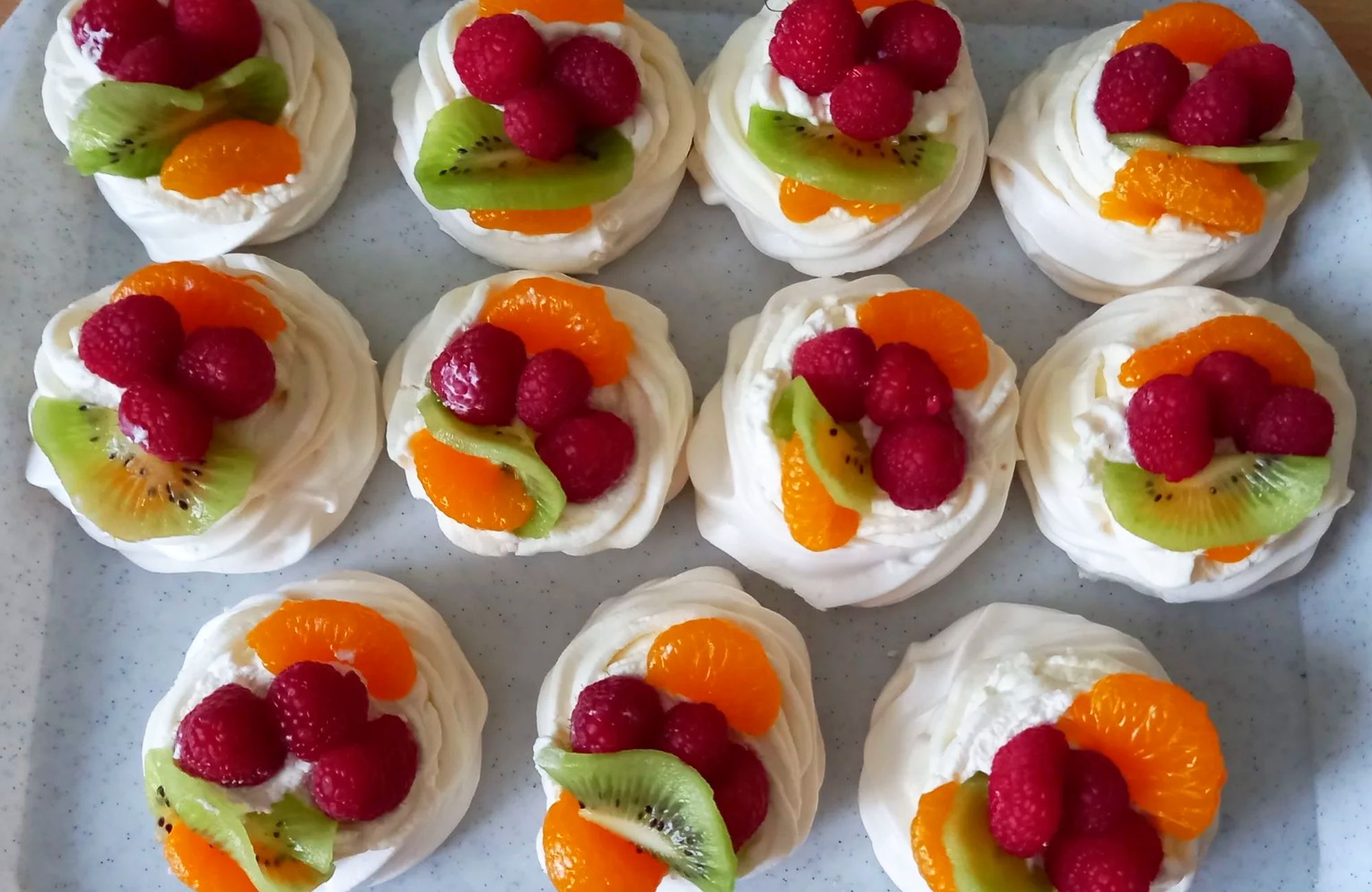 Obrázek receptu na mini Pavlova.