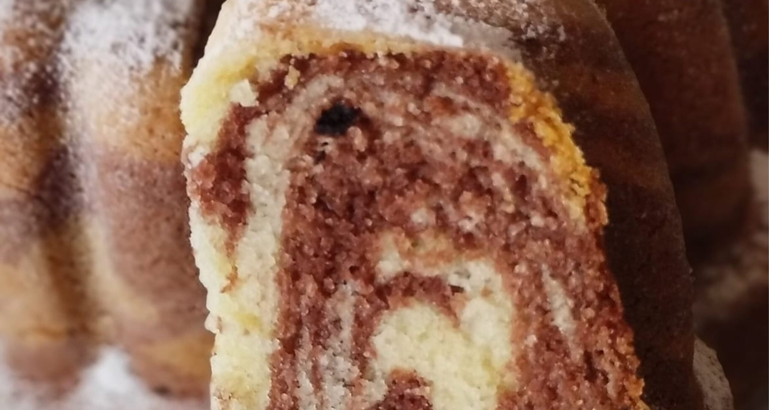 Obrázek receptu na hrnkovou mramorovou bábovku.