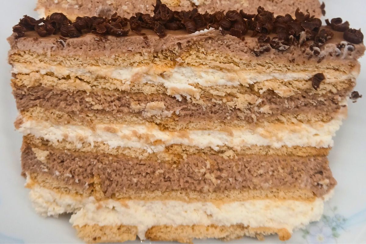 Obrázek k receptu Nepečená roláda z máslových sušenek