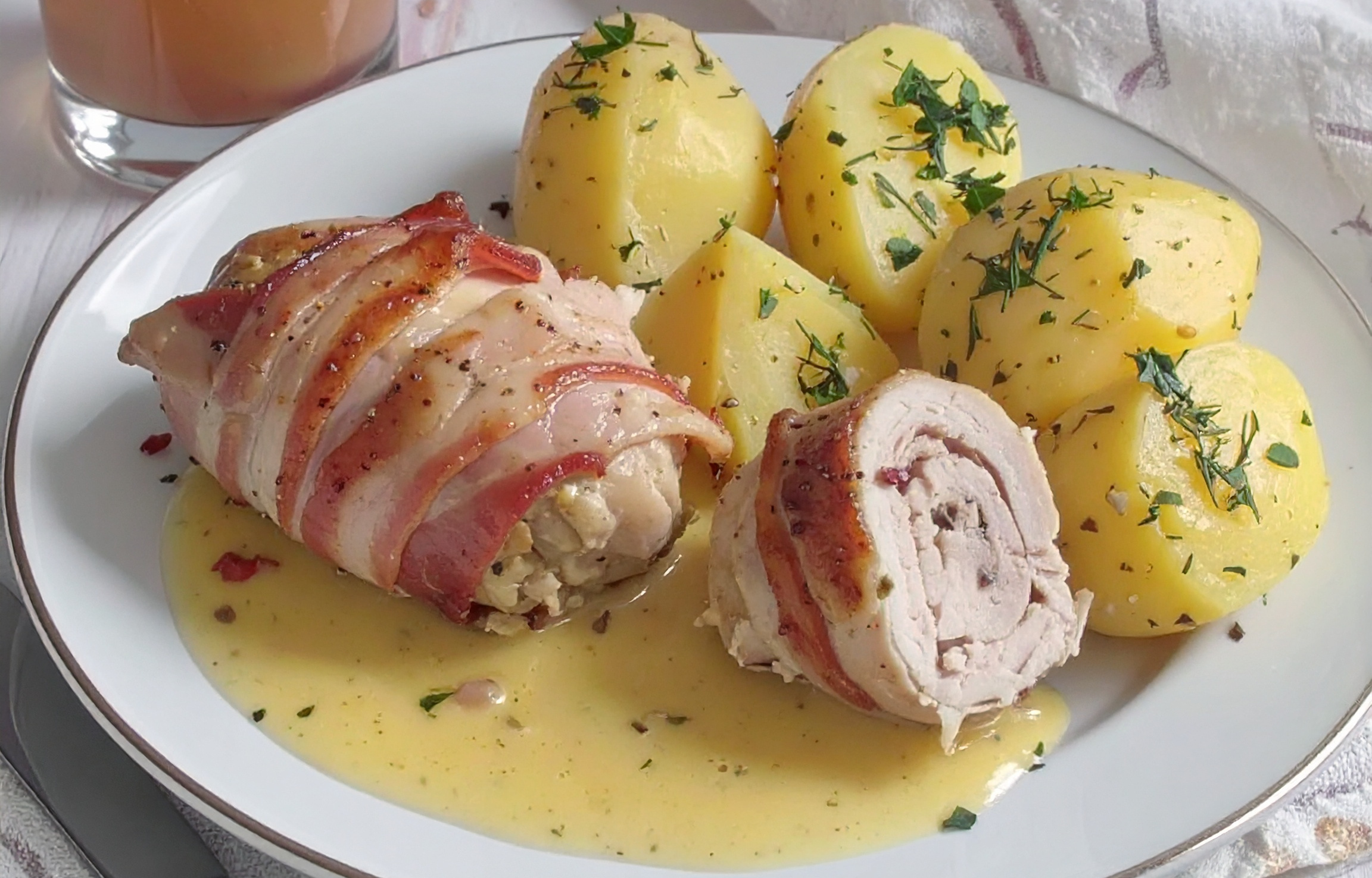 Obrázek k receptu na kuřecí roládu do srnčího hřbetu