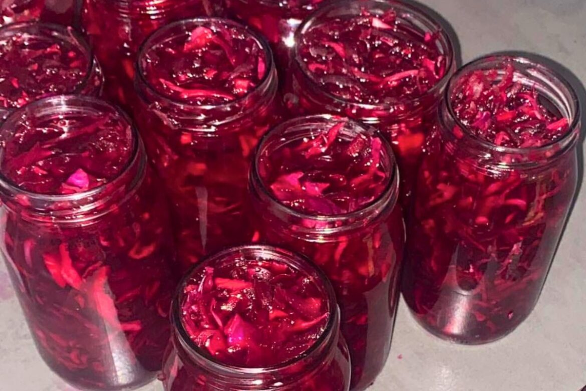 Domácí nakládaná červená řepa ve sladkokyselém nálevu - Cooky.cz