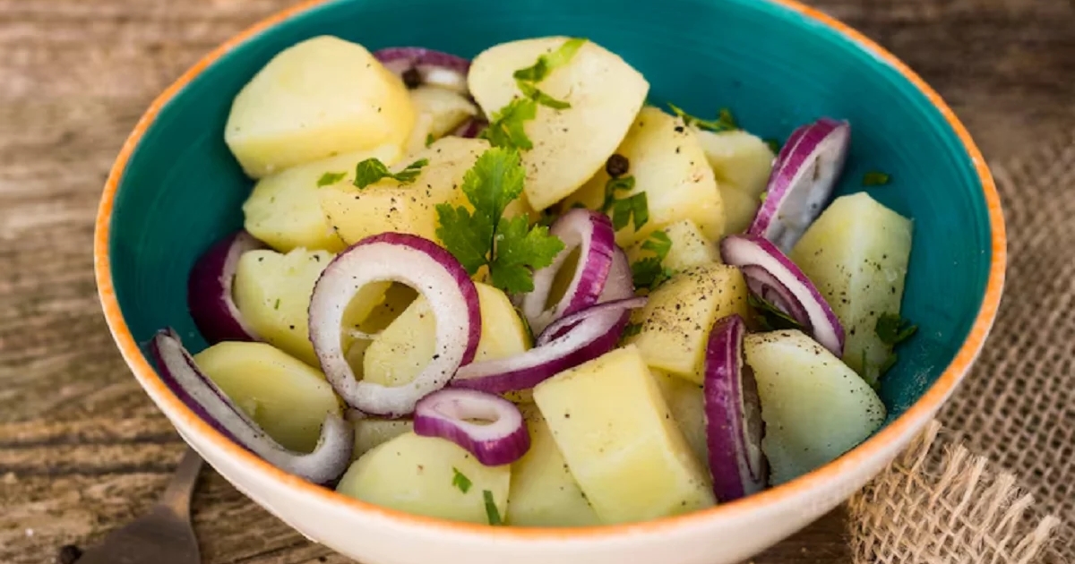 Recept na bramborový salát vídeňského typu