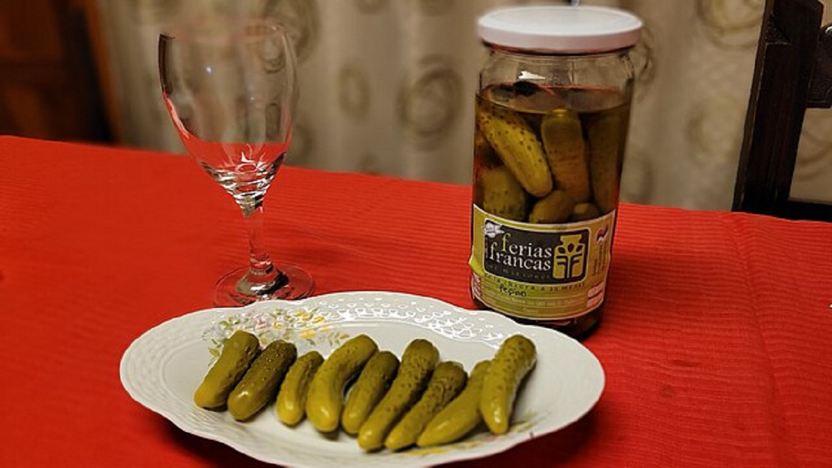Obrázek k receptu: Vyzkoušejte nezvyklou ingredienci: Budete překvapeni svěží chutí okurky v polévce!