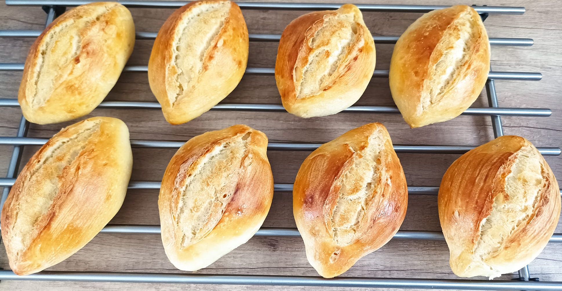 Recept na čerstvé pečivo prdelinky