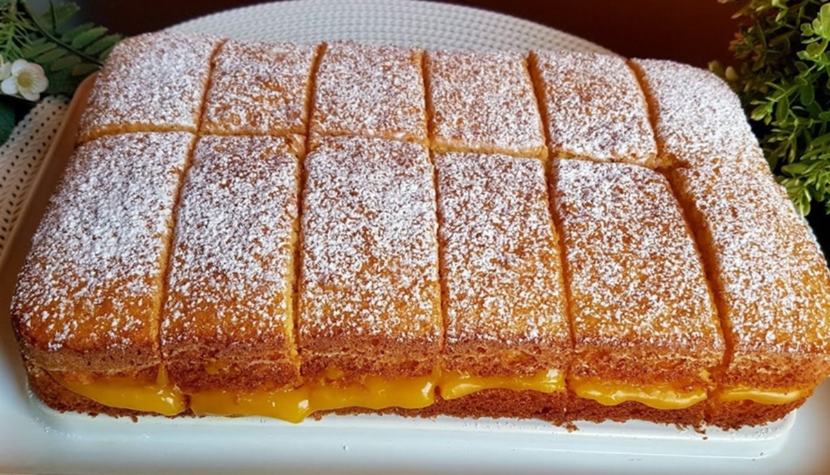 Obrázek k receptu: Letní osvěžení: Náš báječný rodinný recept na piškotový zákusek s pomerančovým džusem!