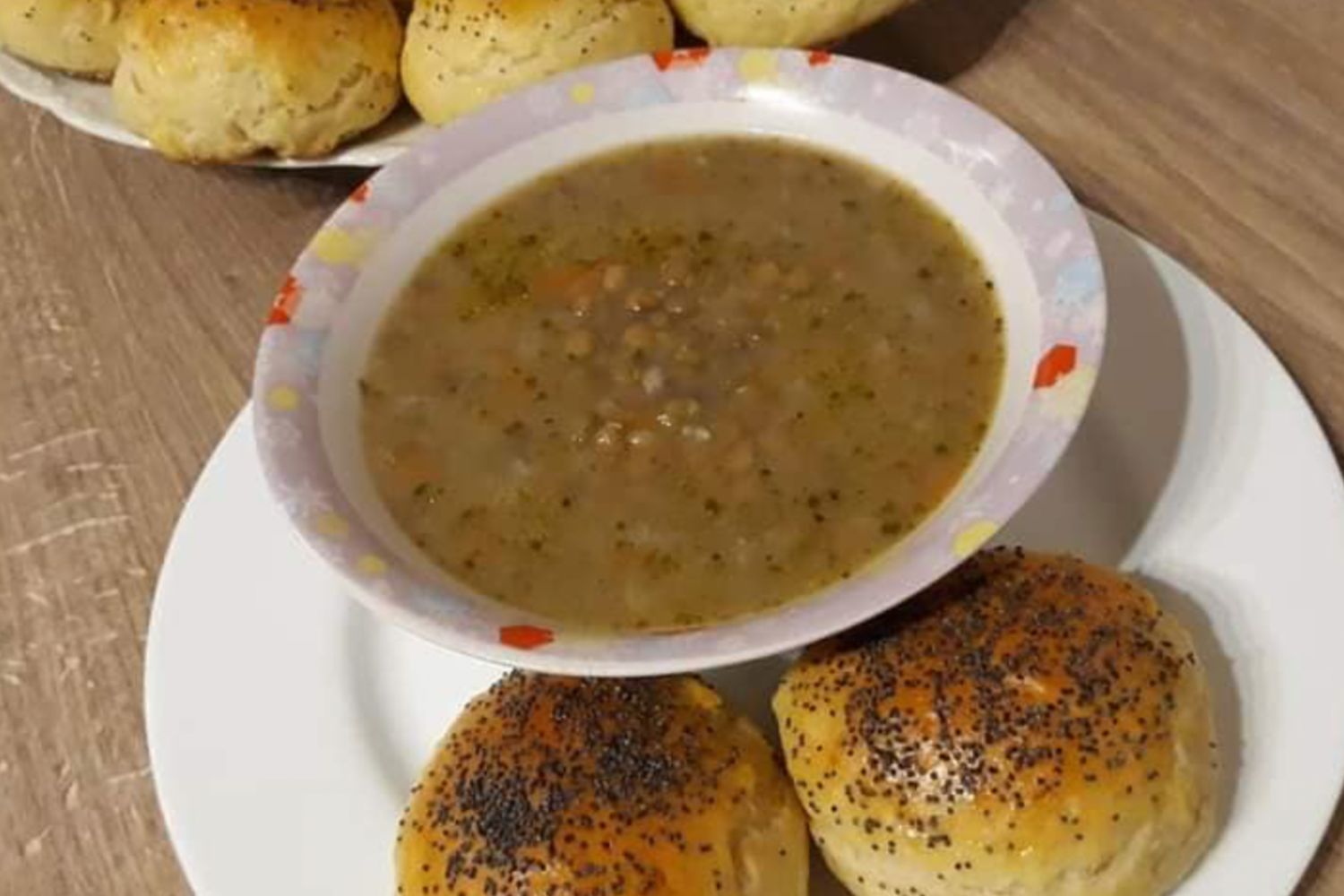 Recept na kynuté sypánky a výživnou čočkovou polévku