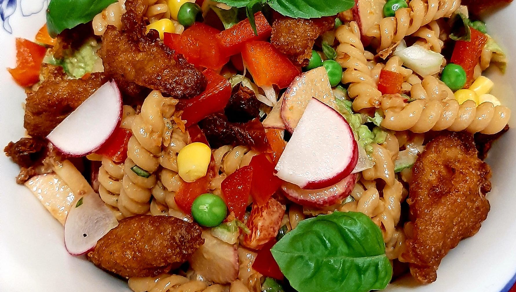 Recept na těstovinový salát s dresinkem ze sušených rajčat