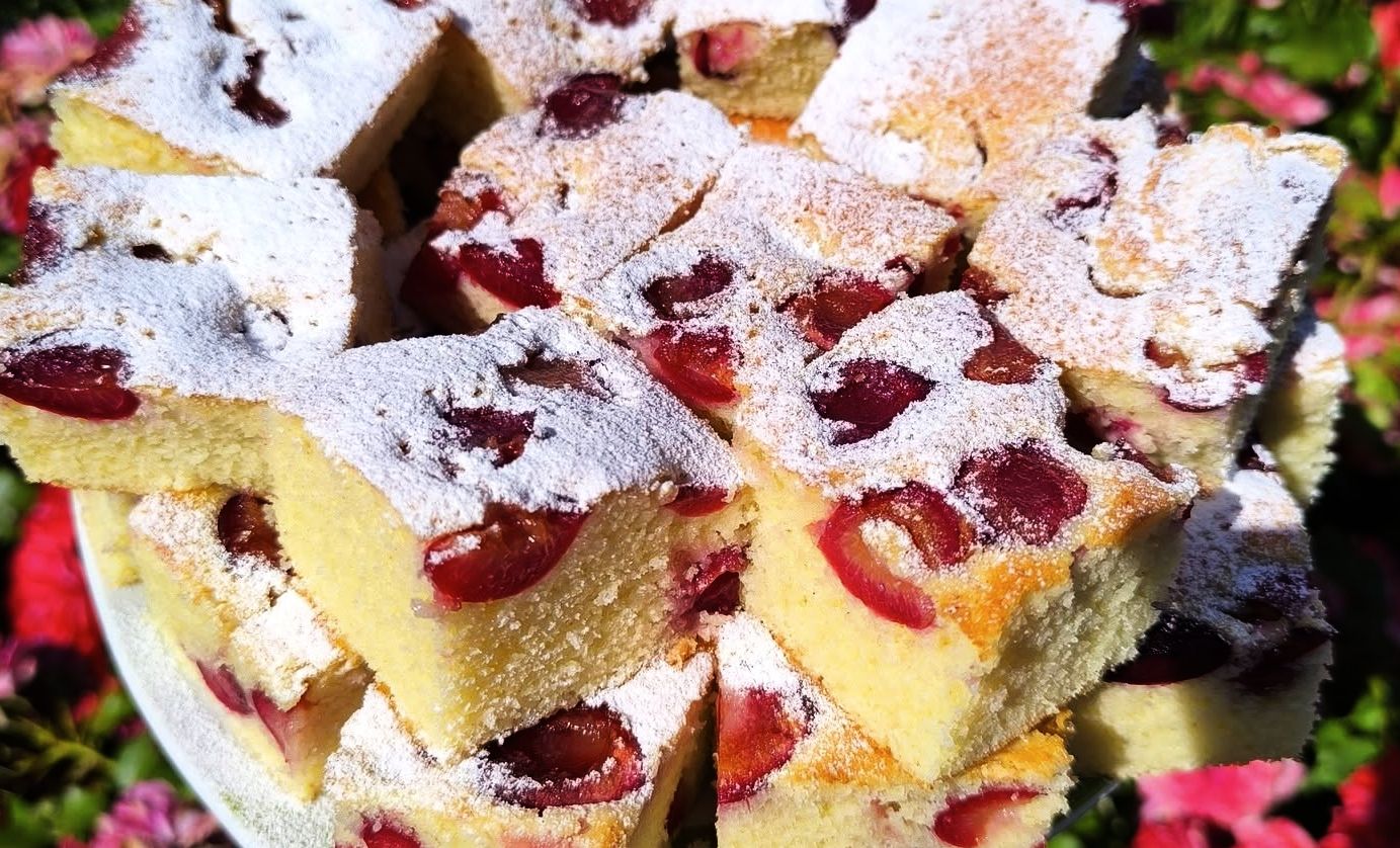 Recept na bublaninu plnou třešní. Za minutku hotová.