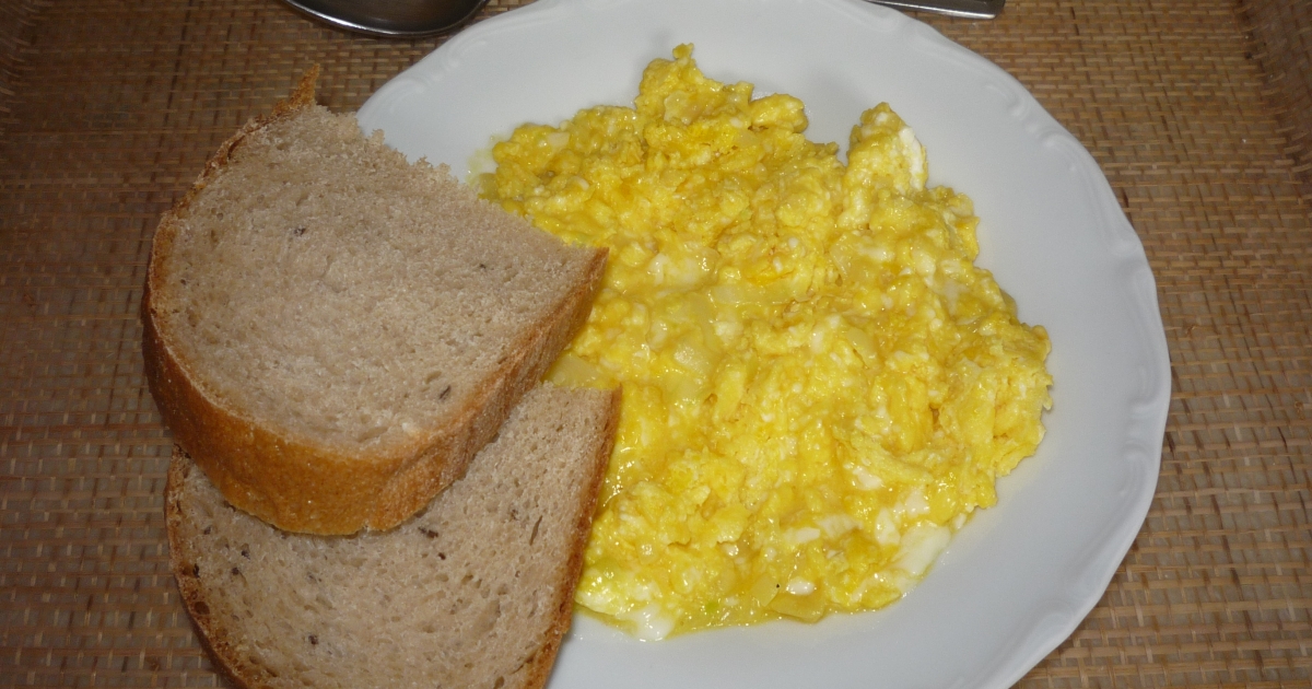 Obrázek k receptu: (Ne)obyčejná míchaná vejce: plná barev, chuti a zdraví!