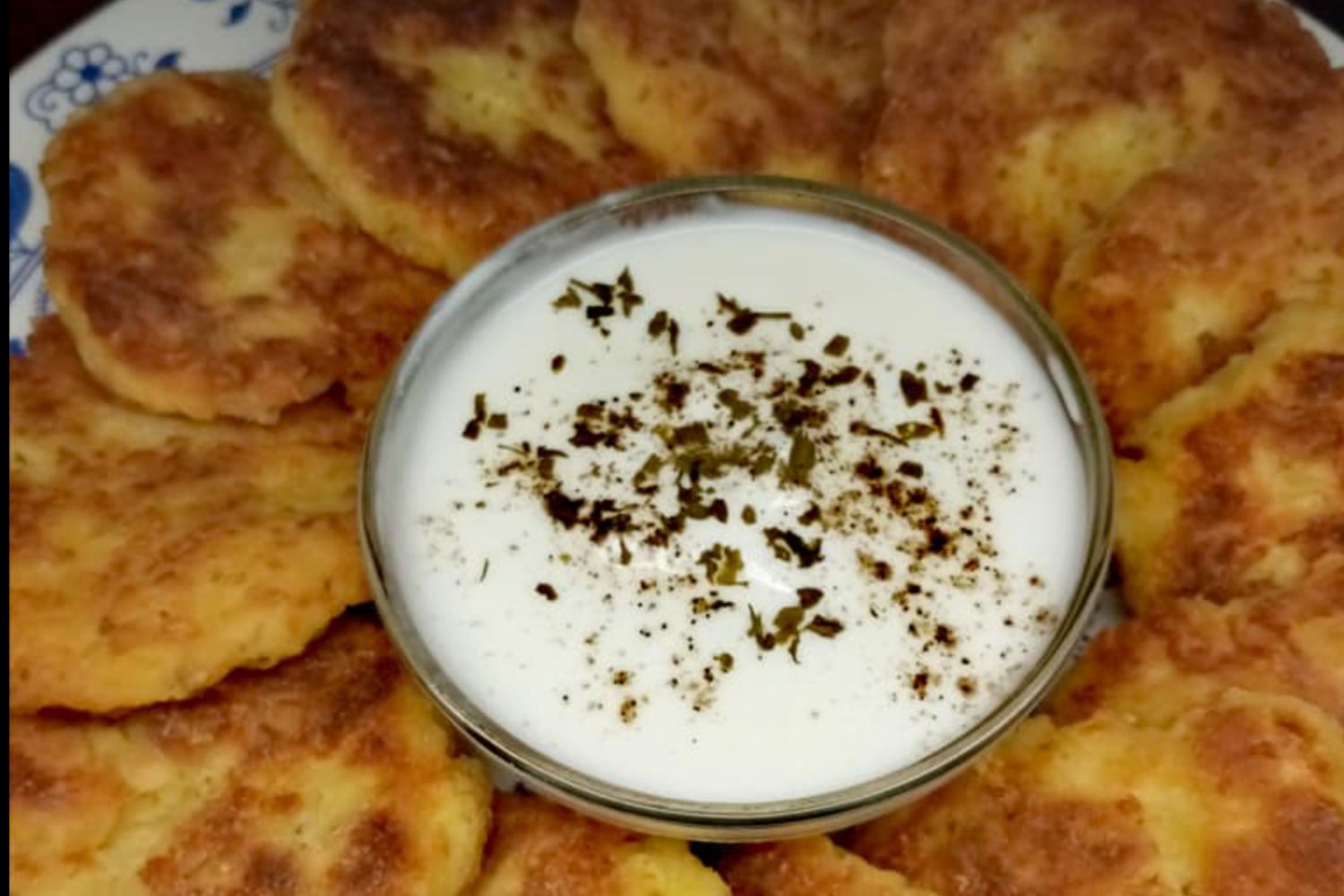 Obrázek receptu na Zlaté kouzlo z brambor a sýra á la sýrové placečky z brambor