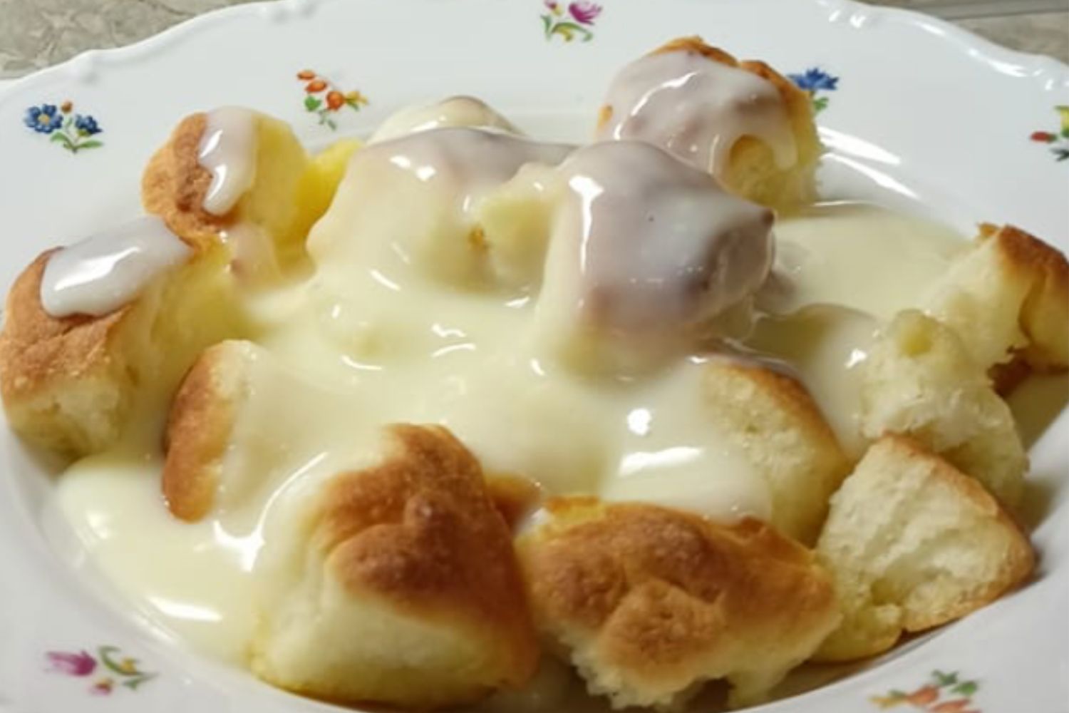 Obrázek receptu na Foto: IrenkaKutterka, Recept na Dukátové buchtičky s vanilkovým krémem, oblíbené jídlo našeho dětství