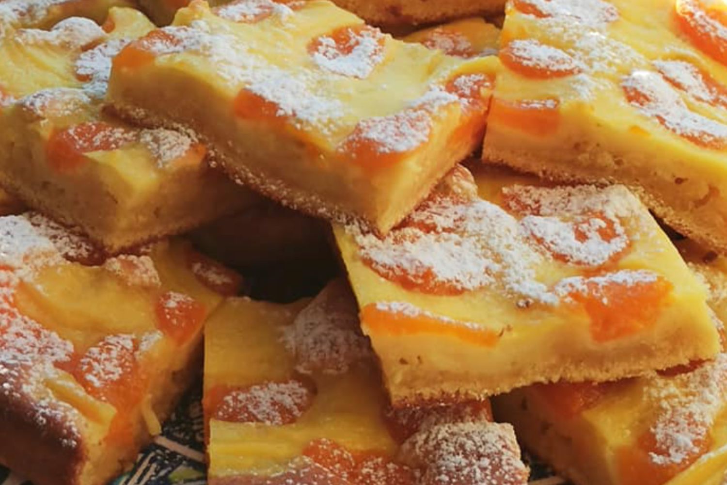 Obrázek receptu na dezert Hrnková retro buchta s mandarinkami a pudinkem