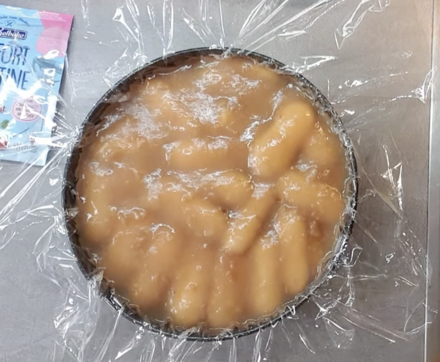 Obrázek k receptu na nepečený jablečný dort