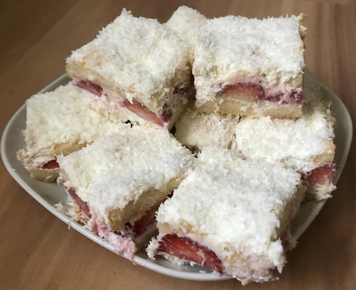 Obrázek k receptu na jahodové řezy