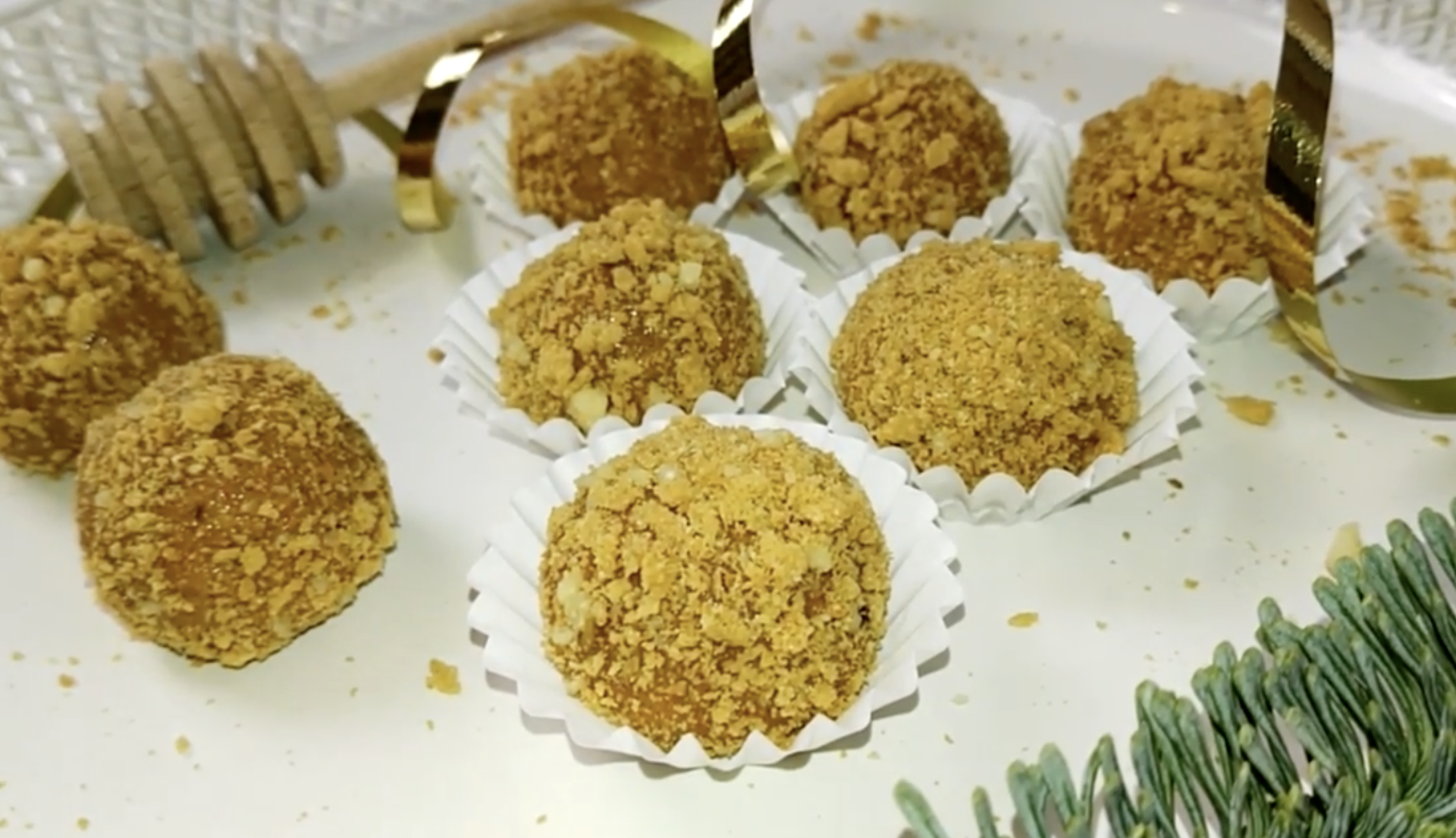 Obrázek k receptu na medovníkové koule