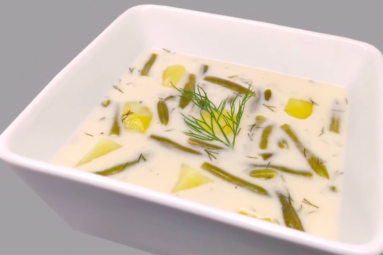 Obrázek receptu na Fazolkovou polévku s koprem, jemnou, domácí a tichou připomínku léta