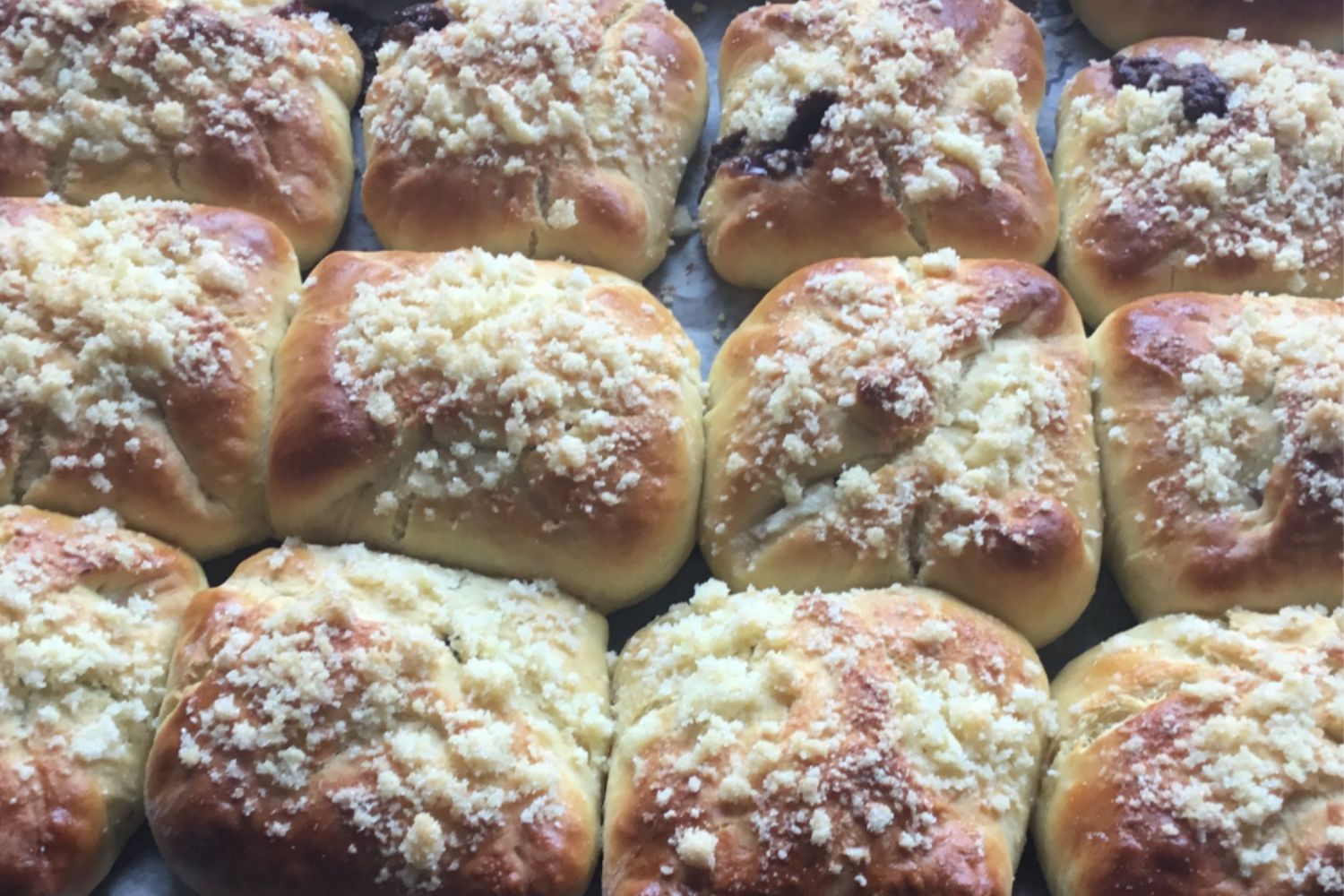 Obrázek receptu na Vázané kynuté koláče s různými druhy náplní