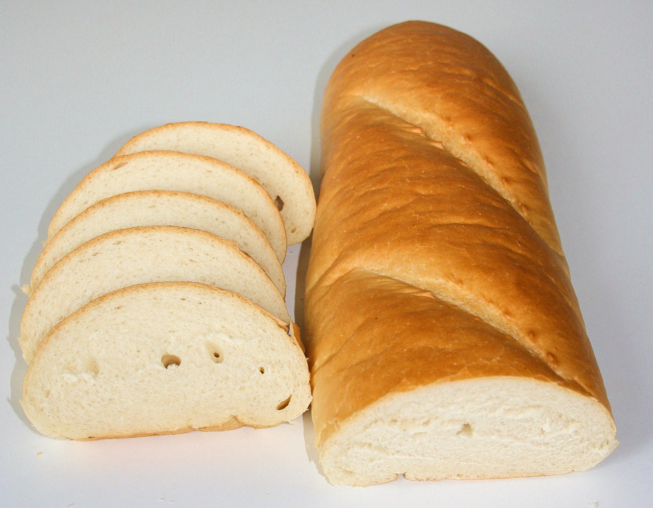 Obrázek k receptu Vláčná domácí veka, bez které by český chlebíček nebyl chlebíčkem