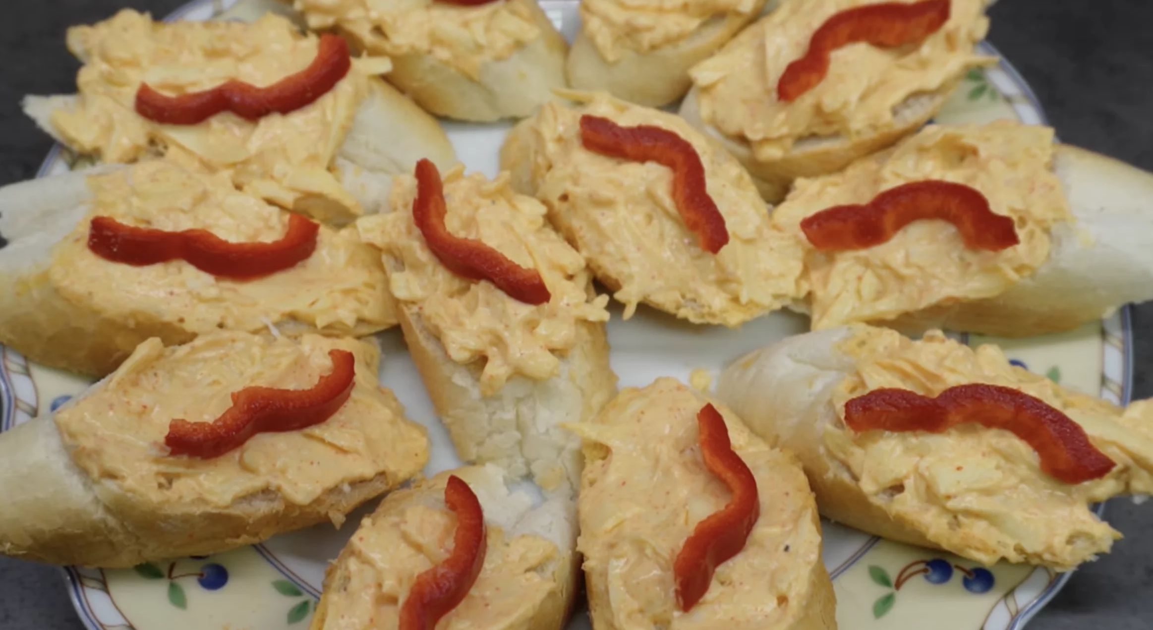 Obrázek k receptu na sýrovou pomazánku s česnekem