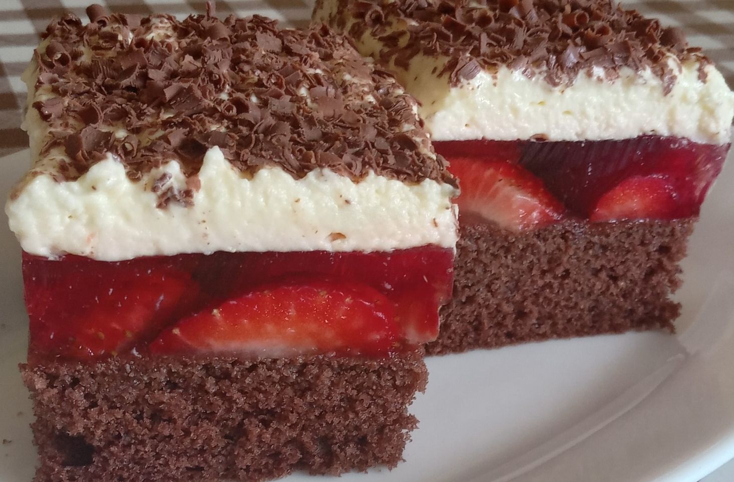 Obrázek k receptu na jahodové kostky s krémem