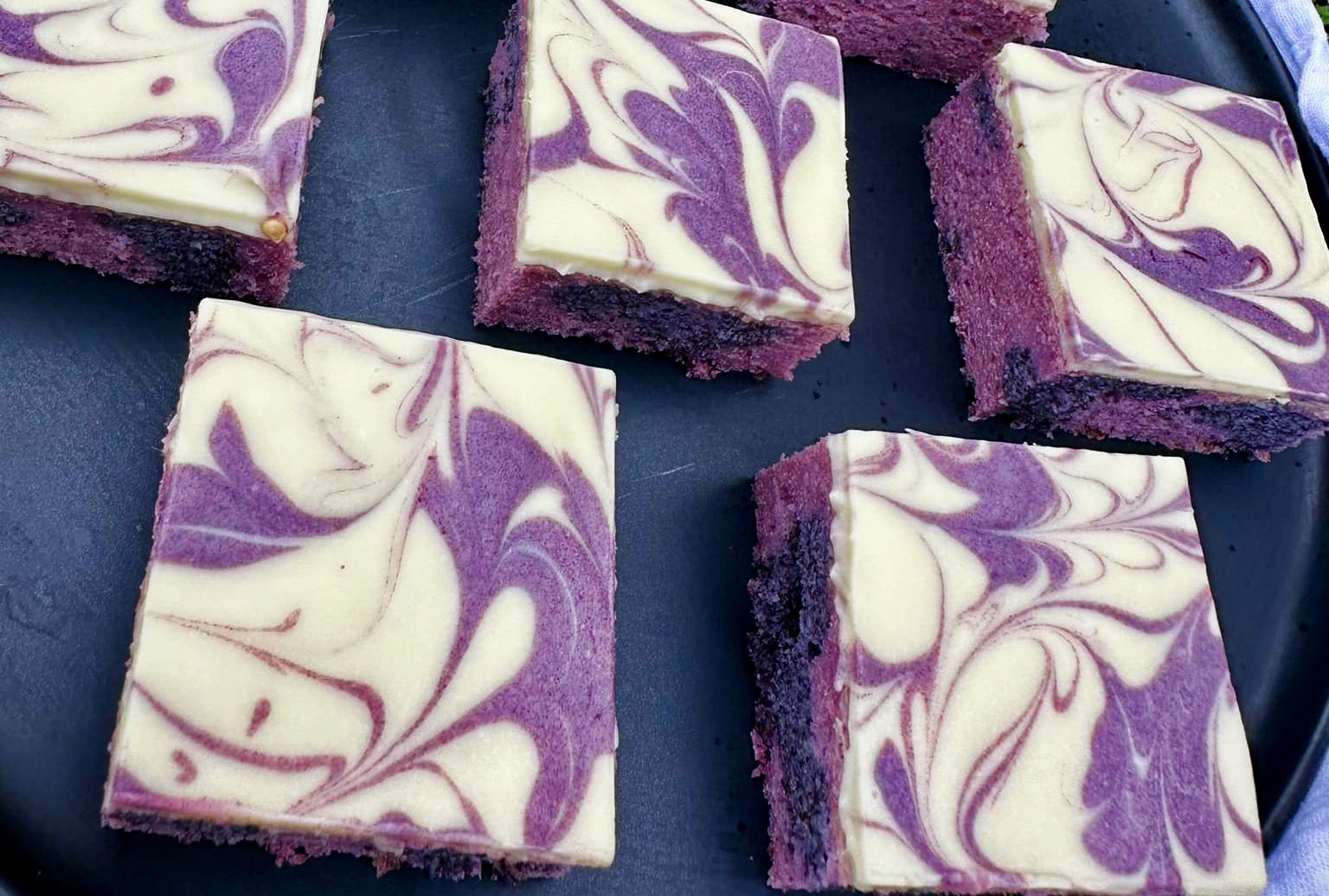 Obrázek receptu na Makové řezy s Milka-mramorovou polevou