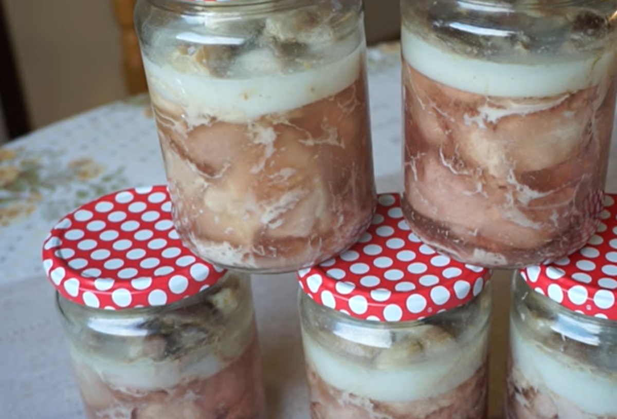 Obrázek k receptu: Když víte, co jíte: domácí zavařené vepřové od A do Z