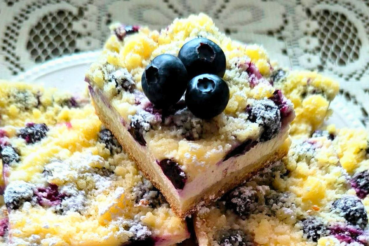 Obrázek k receptu na strouhaný máslový koláč s tvarohem a borůvkami