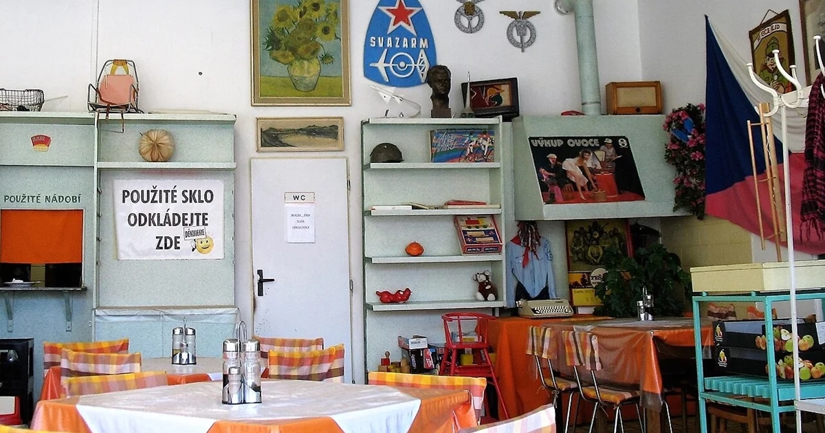 Obrázek ke kvízu: Kvíz: Jak se jedlo v Československu? Rozhodně bylo méně chemie!