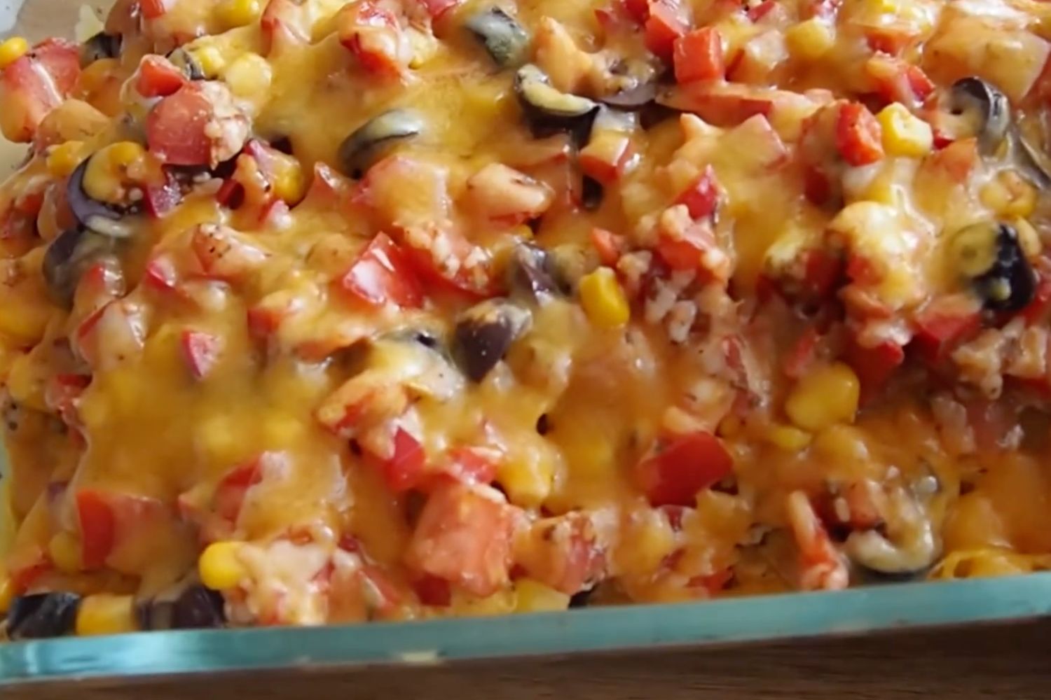 Obrázek receptu na Extra sýrové zapečené nachos - rychlá dobrota k filmu i návštěvě nejen pro vegetariány