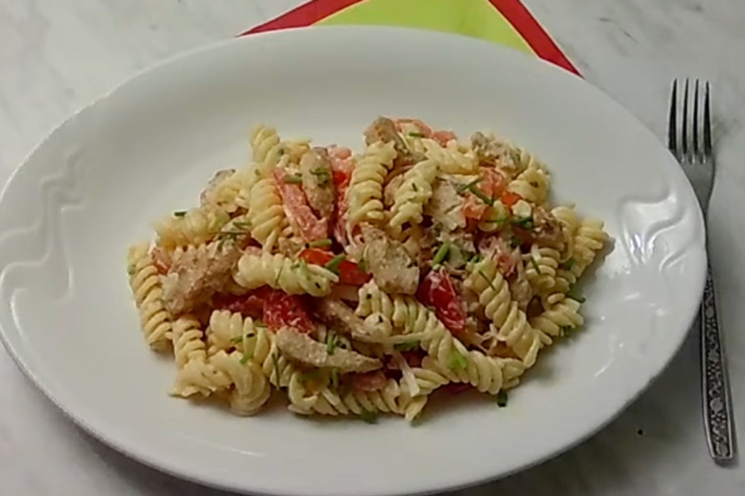 Obrázek receptu na Kuřecí těstovinový salát jako od maminky dělám už od doby, když byly děti malé