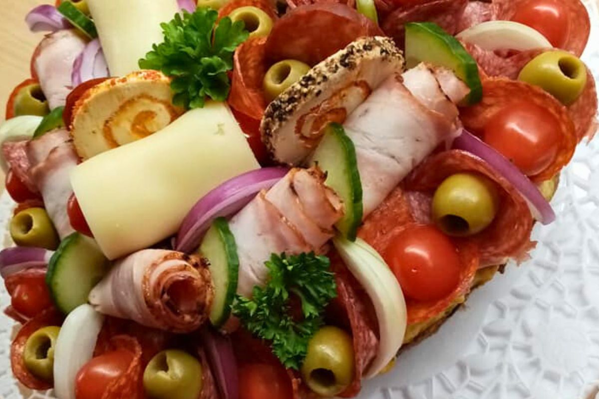 Obrázek k receptu na slaný dort na korpusu ze sekané