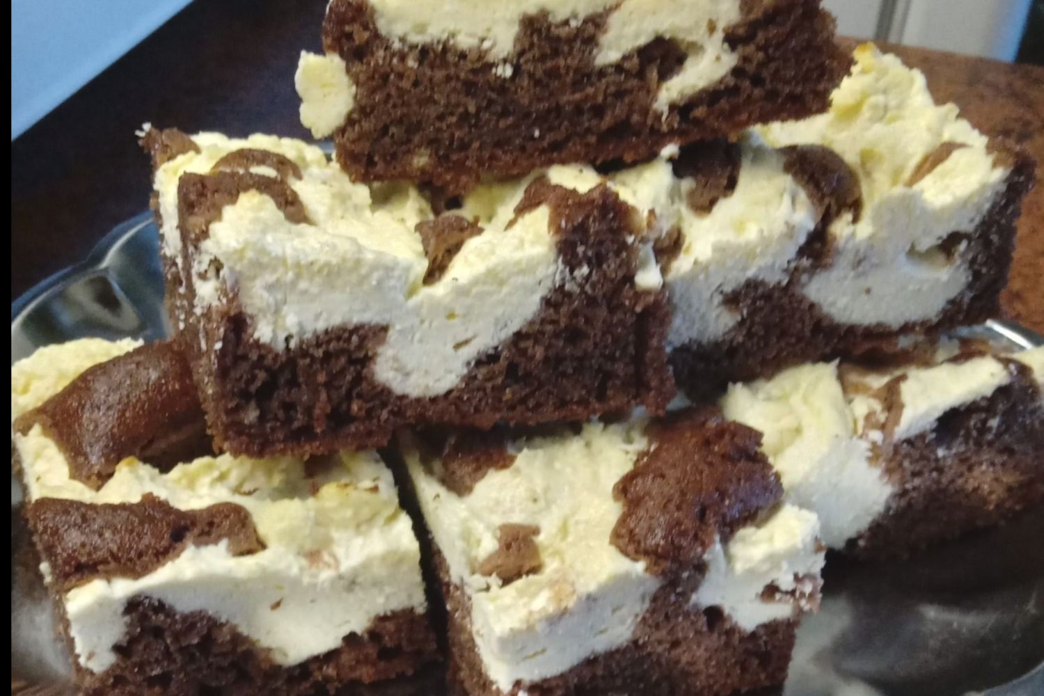 Obrázek receptu na Tvarohový koláč na plech s kakaovým těstem