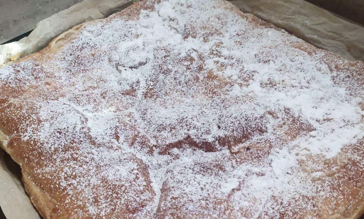 Obrázek k receptu a jablečné řezy