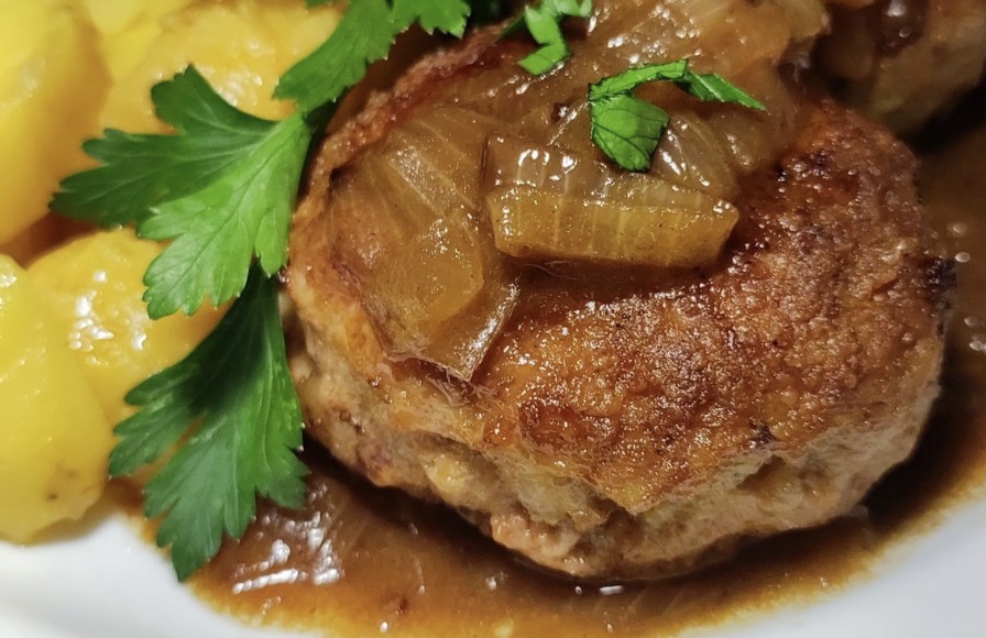 Obrázek k receptu na karbanátek v cibulové omáčce