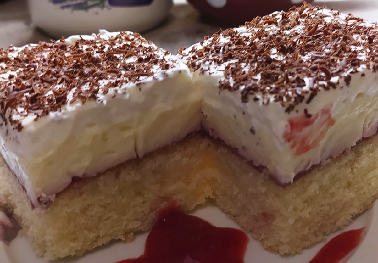 Obrázek k receptu na jahodové řezy