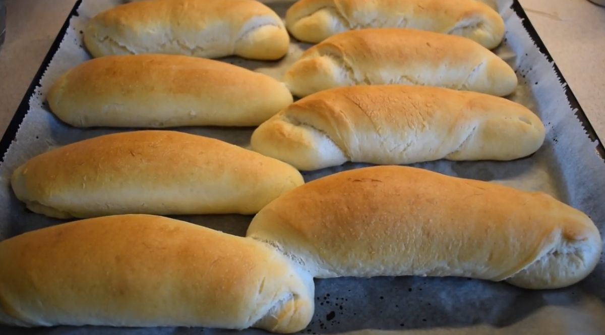 Obrázek k receptu: Rohlíčky zvláště vypečené odteď můžete mít každý den! Voňavé domácí rohlíky