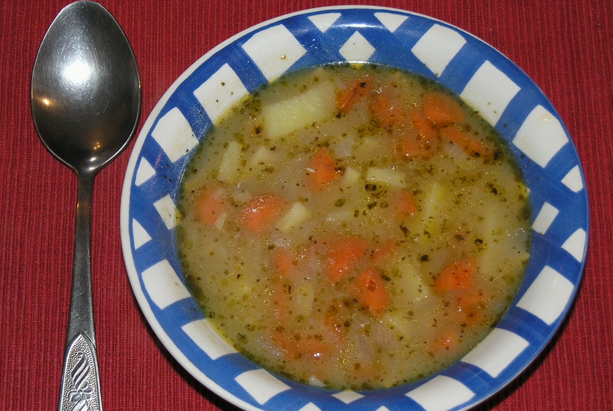 Obrázek ke kvízu: Kvíz: Tradiční české polévky! Poznáte je podle surovin i chuti?