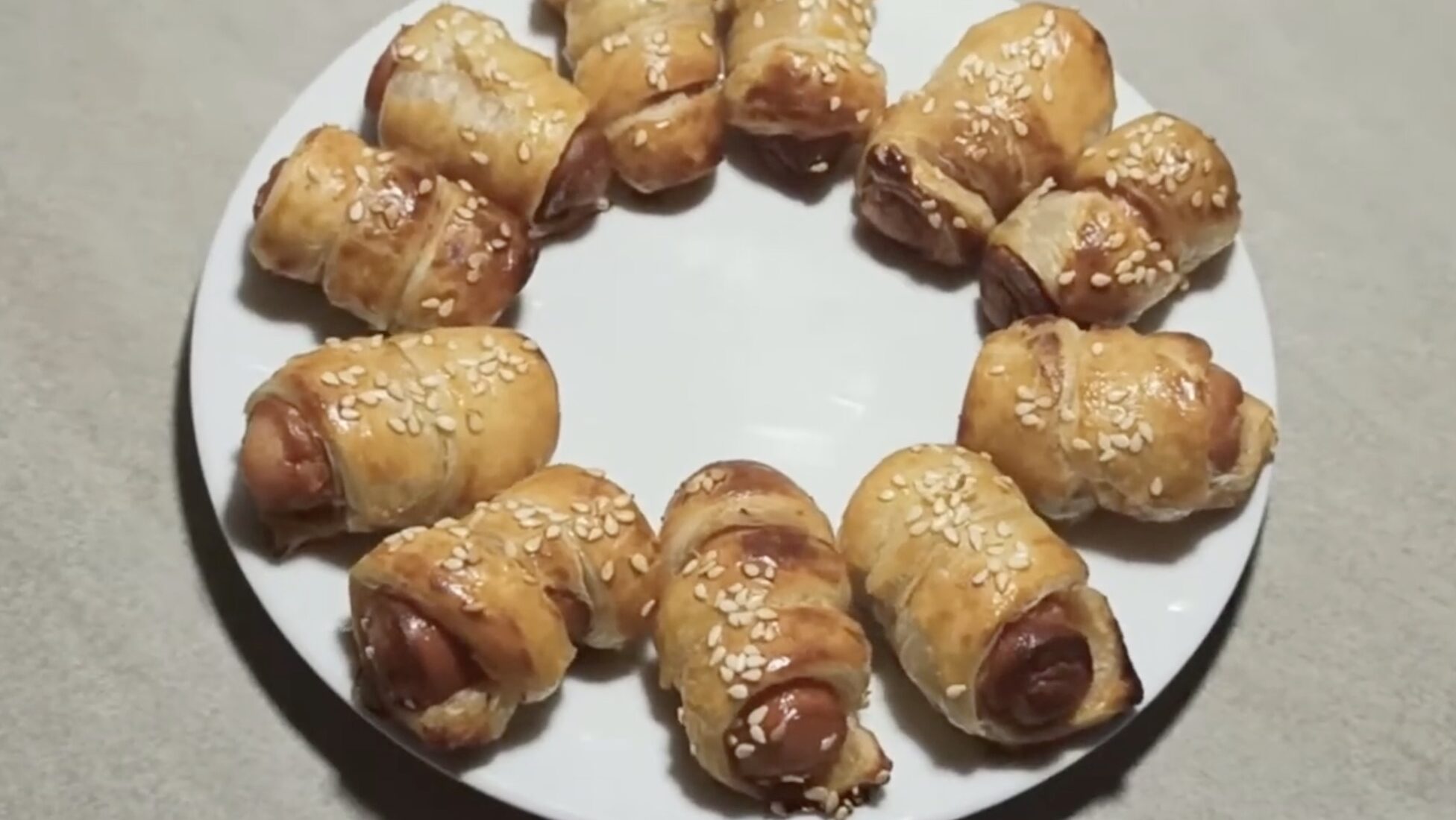 Obrázek k receptu na párečky v listovém těstě