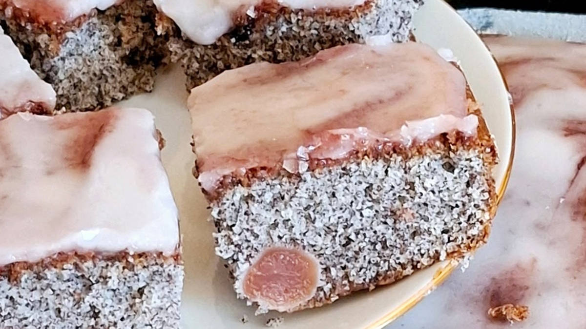 maková buchta s třešněmi