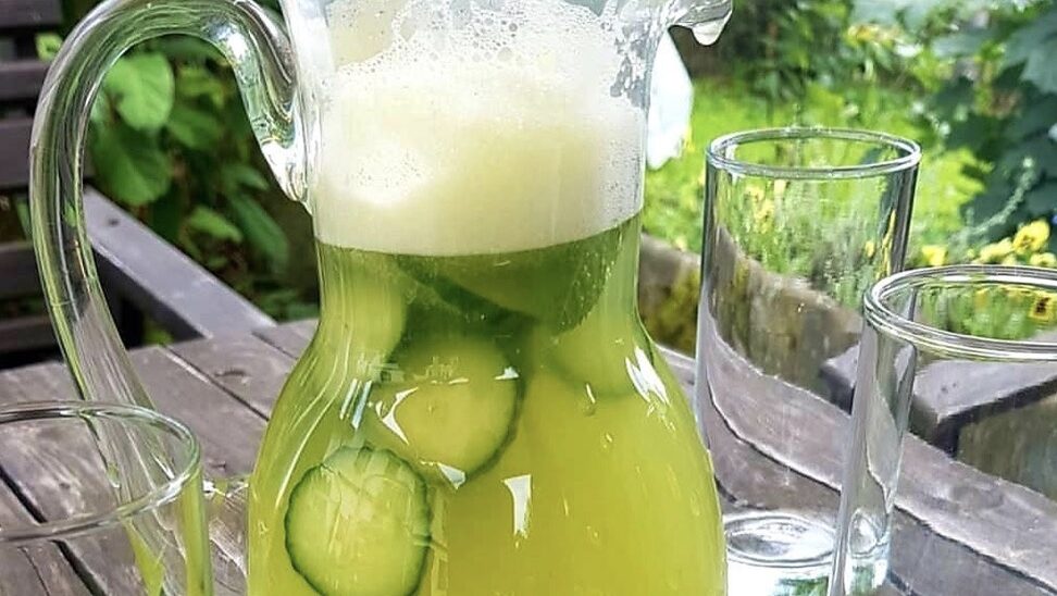 Obrázek k receptu na okurkovou limonádu