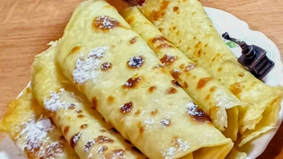 Obrázek k receptu s názvem Jinak už je nedělám: Palačinky se sodovkou plněné tvarohem jsou jemnější, nadýchanější a krásně pružné